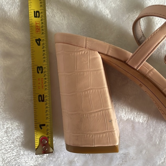 Deltan Pink Chucky Heels - Picture 7 of 8